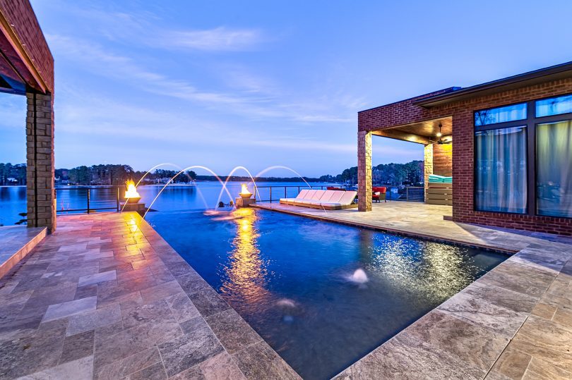 Lake Spivey luxury homes in Clayton County