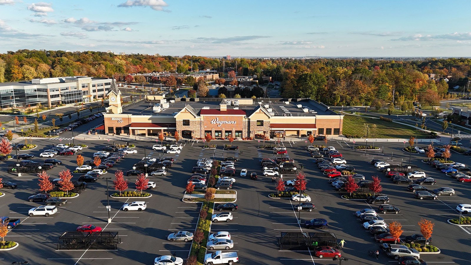 Grocery-anchored retail center in the Atlanta commercial real estate 2026 market